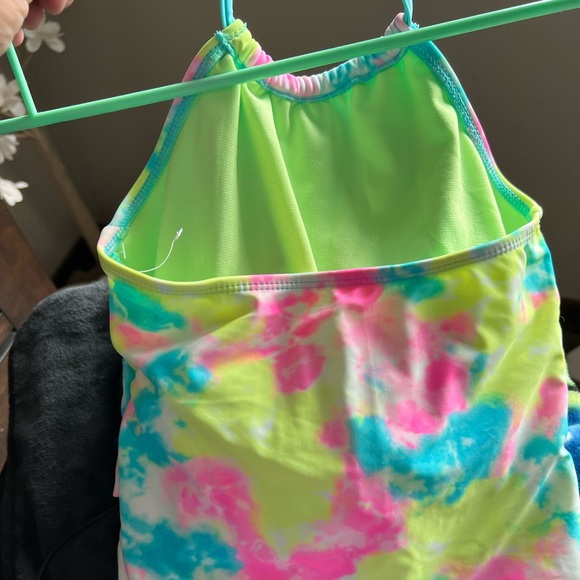 Girls bathing suit - Picture 1 of 4